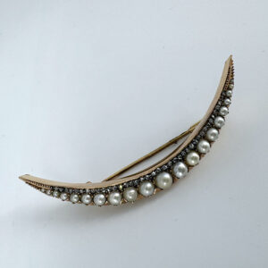 Brooch 1